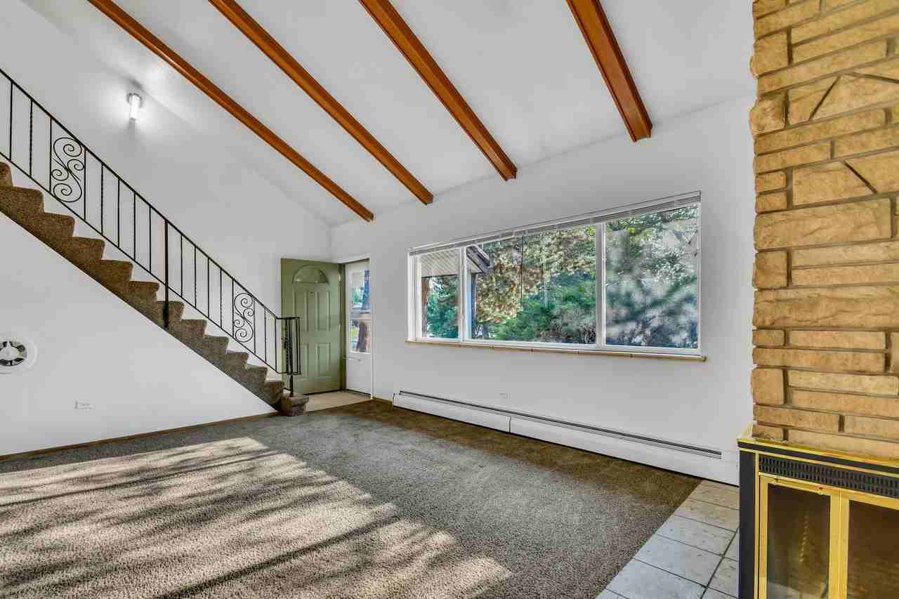 1991 Yank Ct - Photo 4 of 20