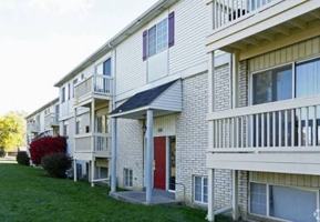 featured image of 1166 N Macomb St