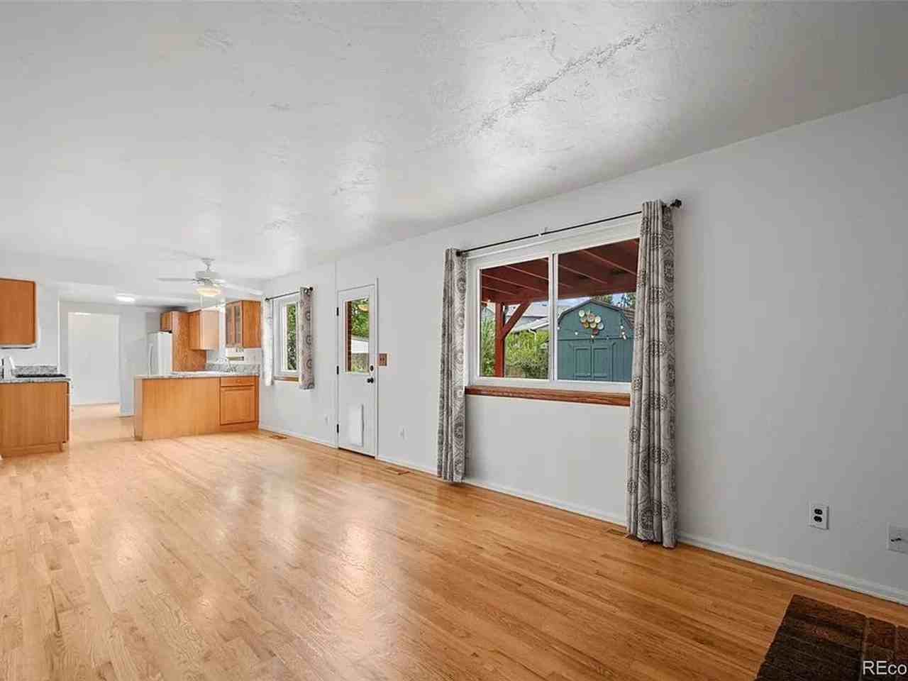 7391 Coors Dr - Photo 3 of 25