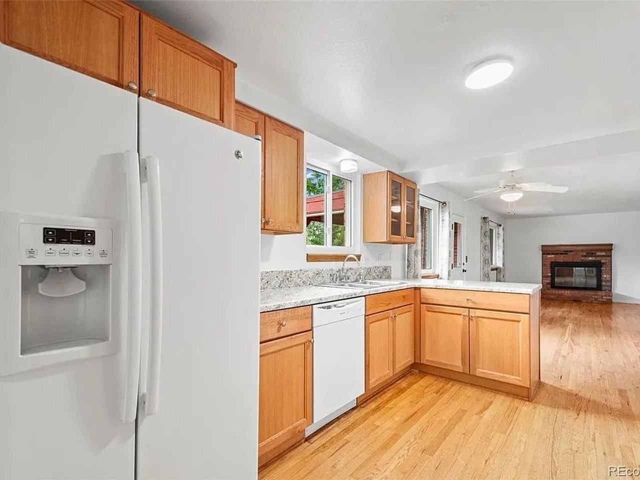 7391 Coors Dr - Photo 4 of 25