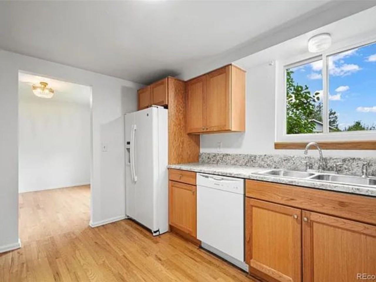7391 Coors Dr - Photo 6 of 25