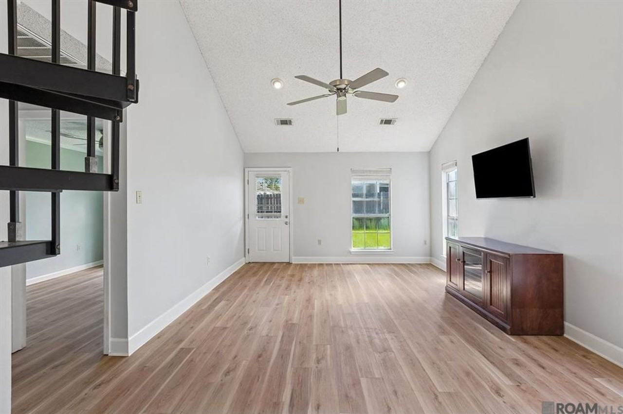3325 Myrtle Grove Dr - Photo 2 of 13