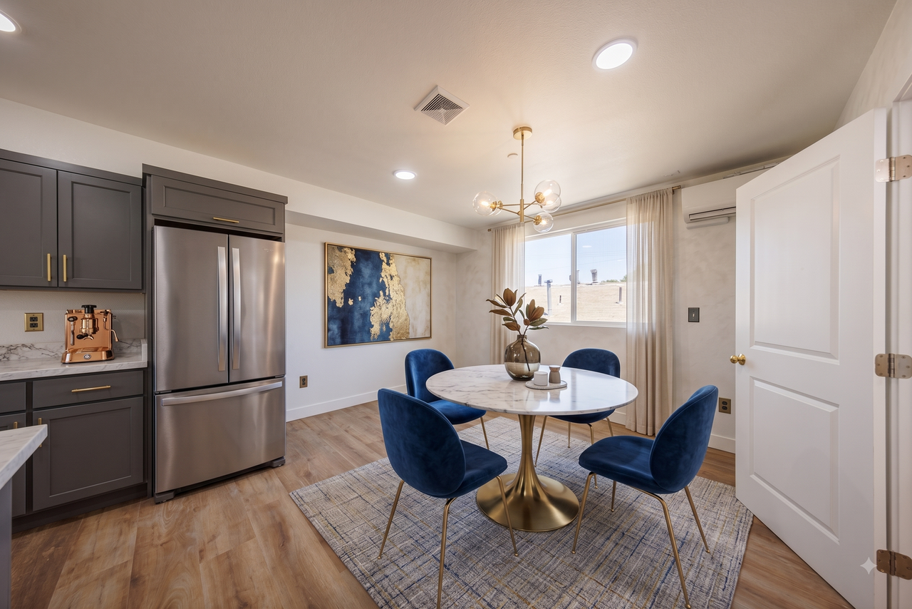Huge 2, 3 & 4 Bed 2026 Townhomes - Photo 3 of 50