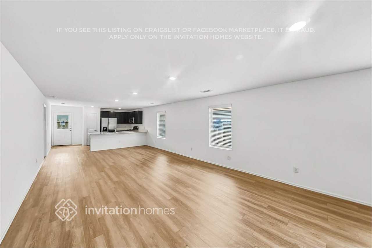 22276 Stoney Ravine Dr - Photo 4 of 19