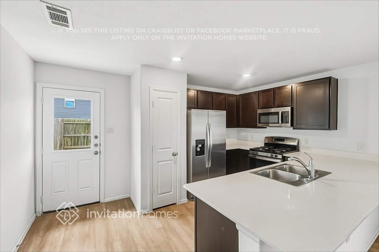 22276 Stoney Ravine Dr - Photo 6 of 19