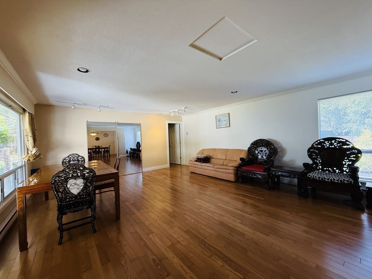 5065 1 Avenue - Photo 3 of 12