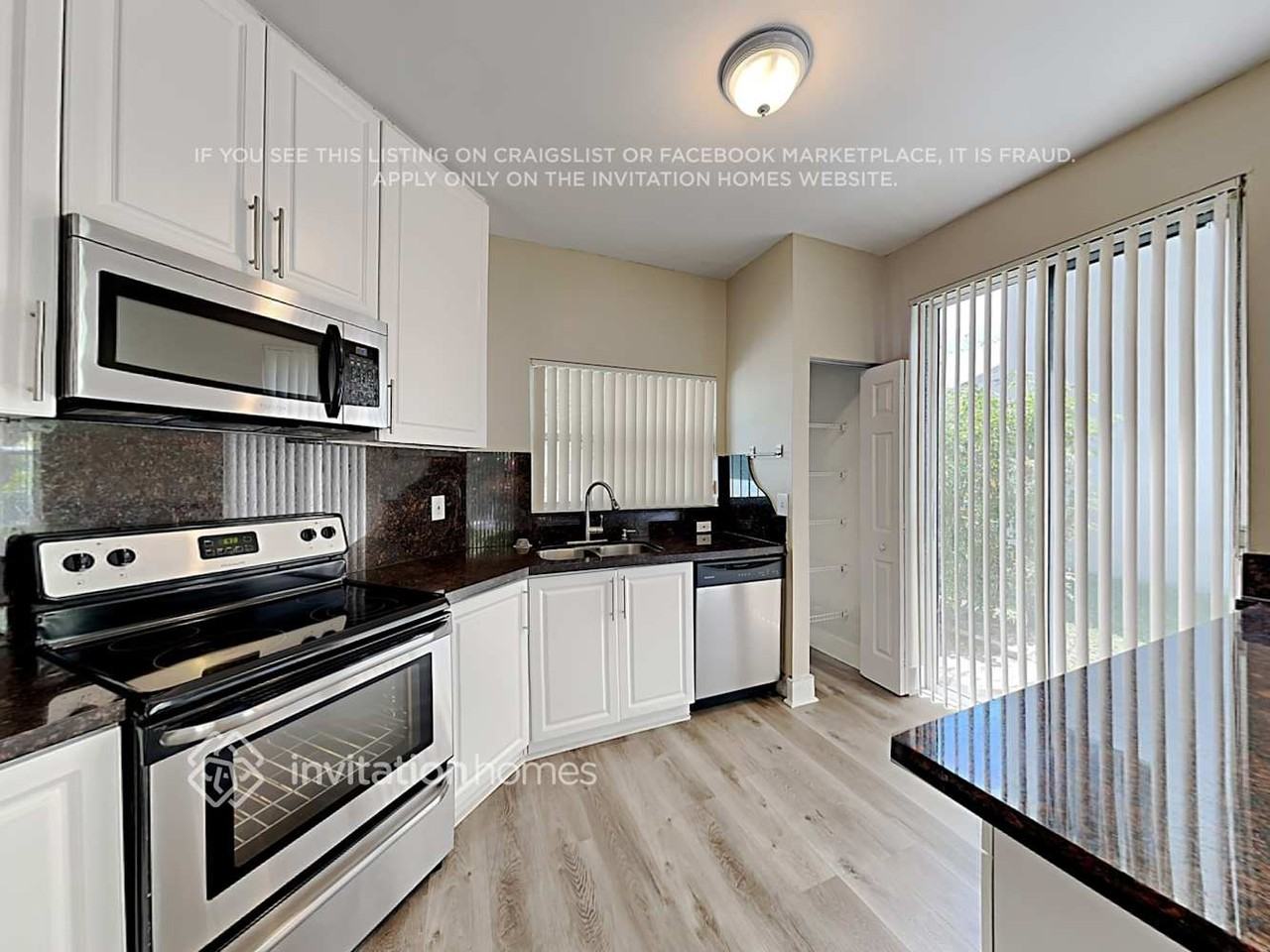 260 Nw 207th Way - Photo 7 of 16