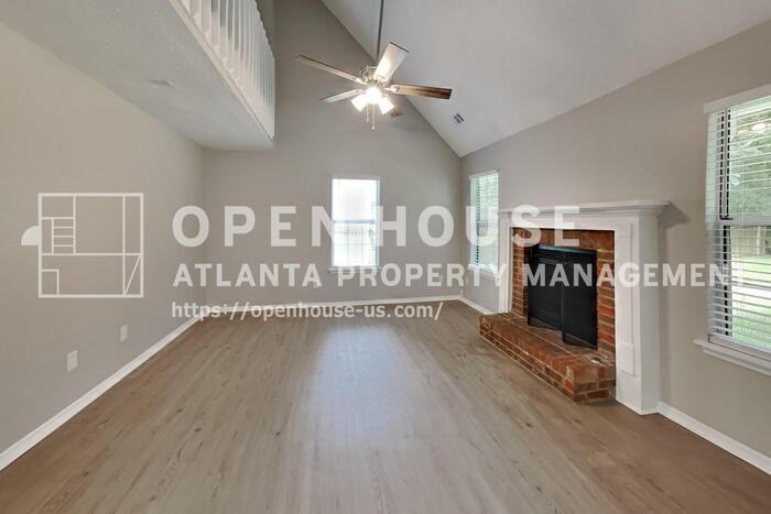 4015 Sharon Woods Dr - Photo 4 of 20
