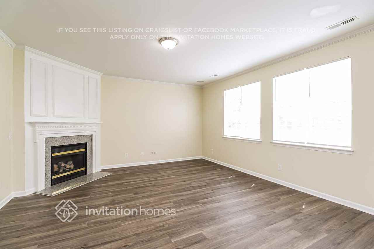 4701 Sandtyn Dr - Photo 5 of 18