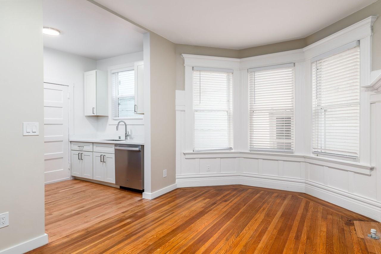 2128 Van Ness - Photo 4 of 17