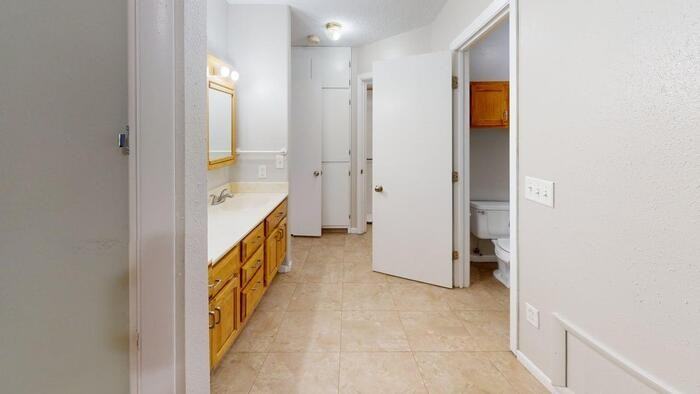 502 N 26th St - Photo 4 of 16