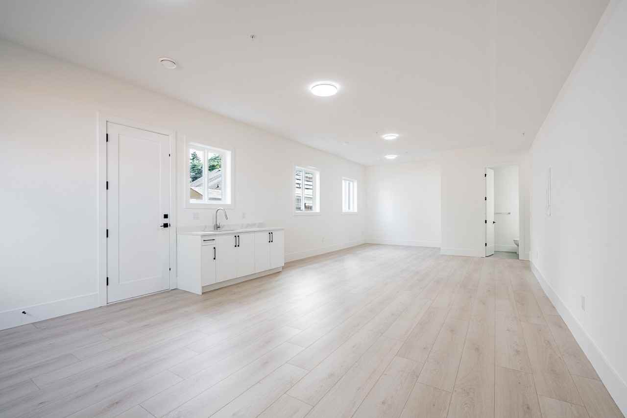 45945 Lewis Avenue - Photo 2 of 6
