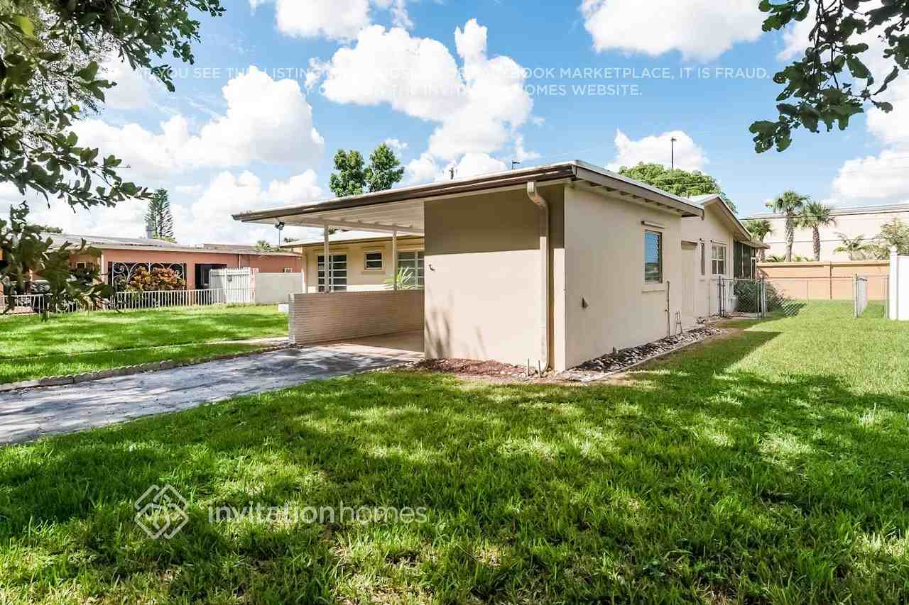 206 S 57th Way - Photo 3 of 21