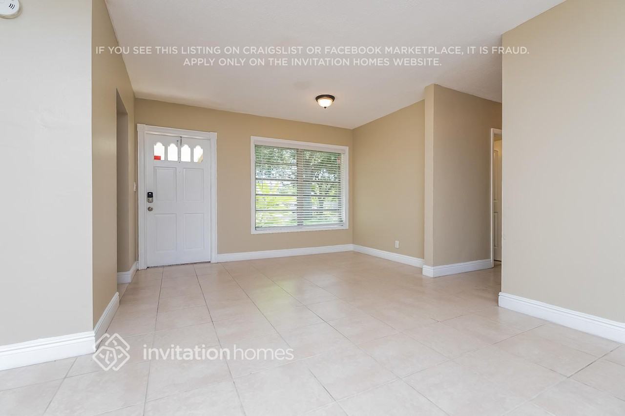 206 S 57th Way - Photo 4 of 21