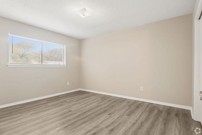 600 Patterson St #12 - Photo 6 of 7