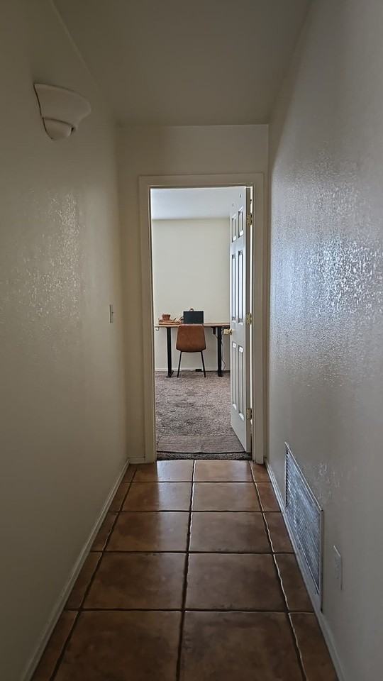 2174 W Roundwood Pl - Photo 7 of 23