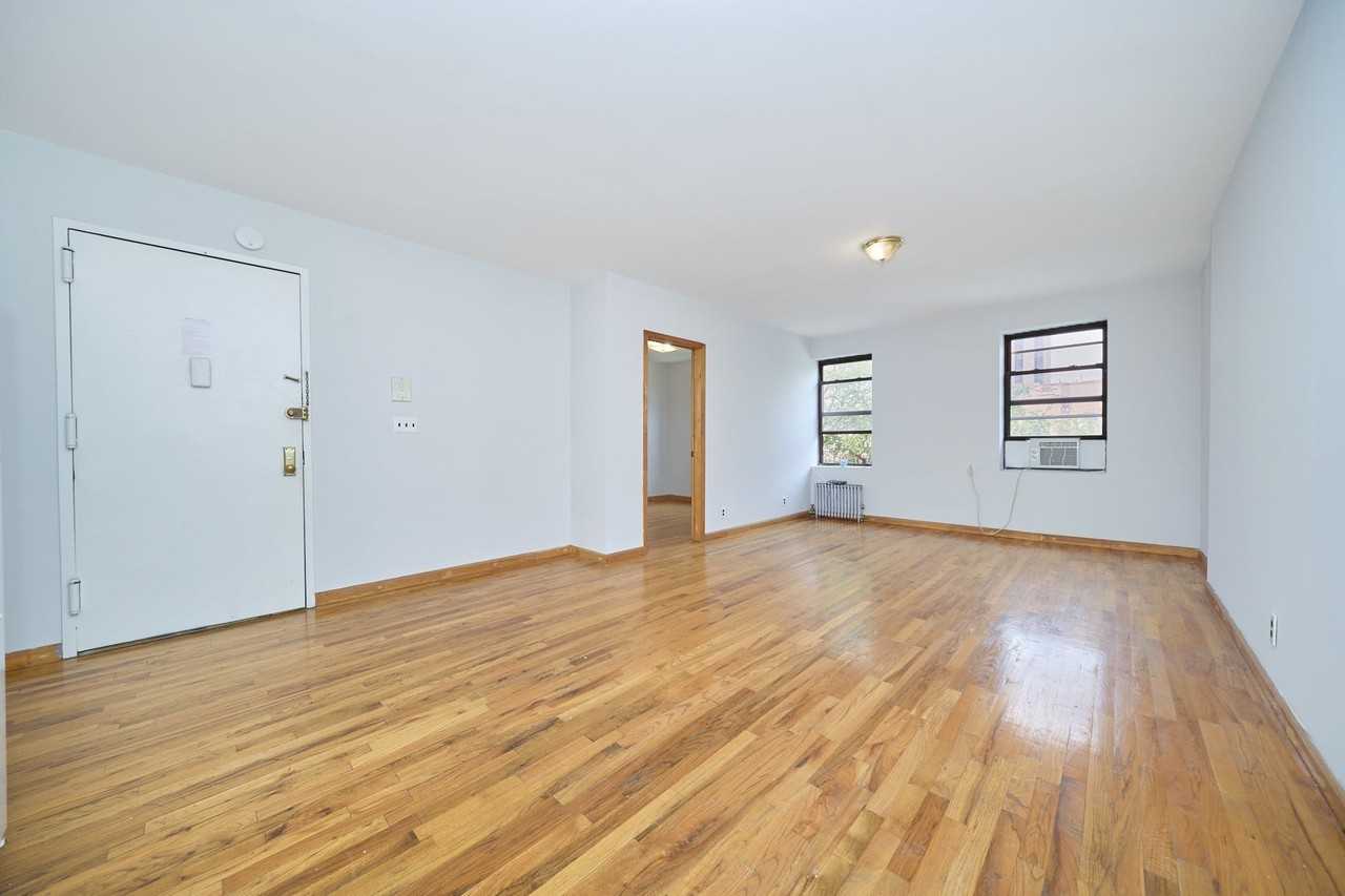 460 9th Ave #3 - Photo 2 of 18