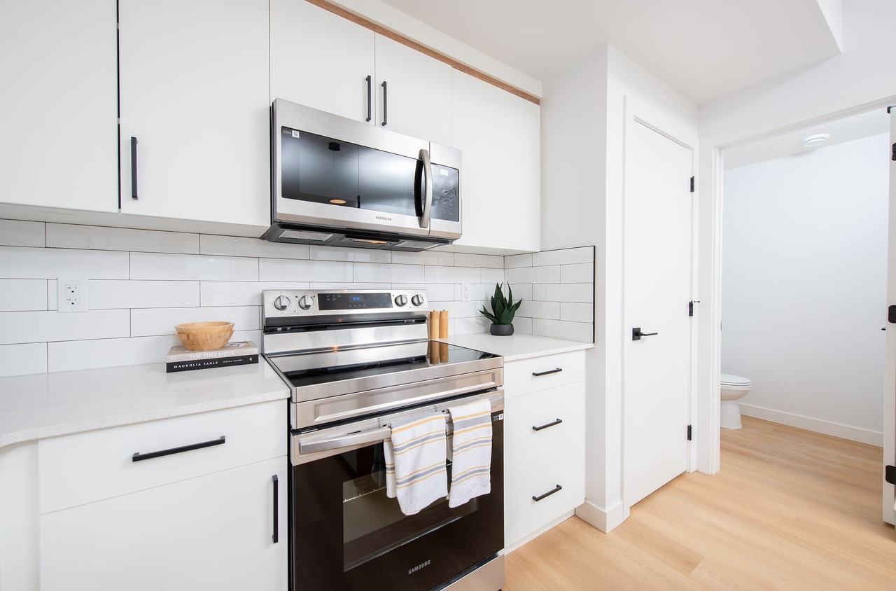 Breeze Nouveau Townhouses - Photo 5 of 38