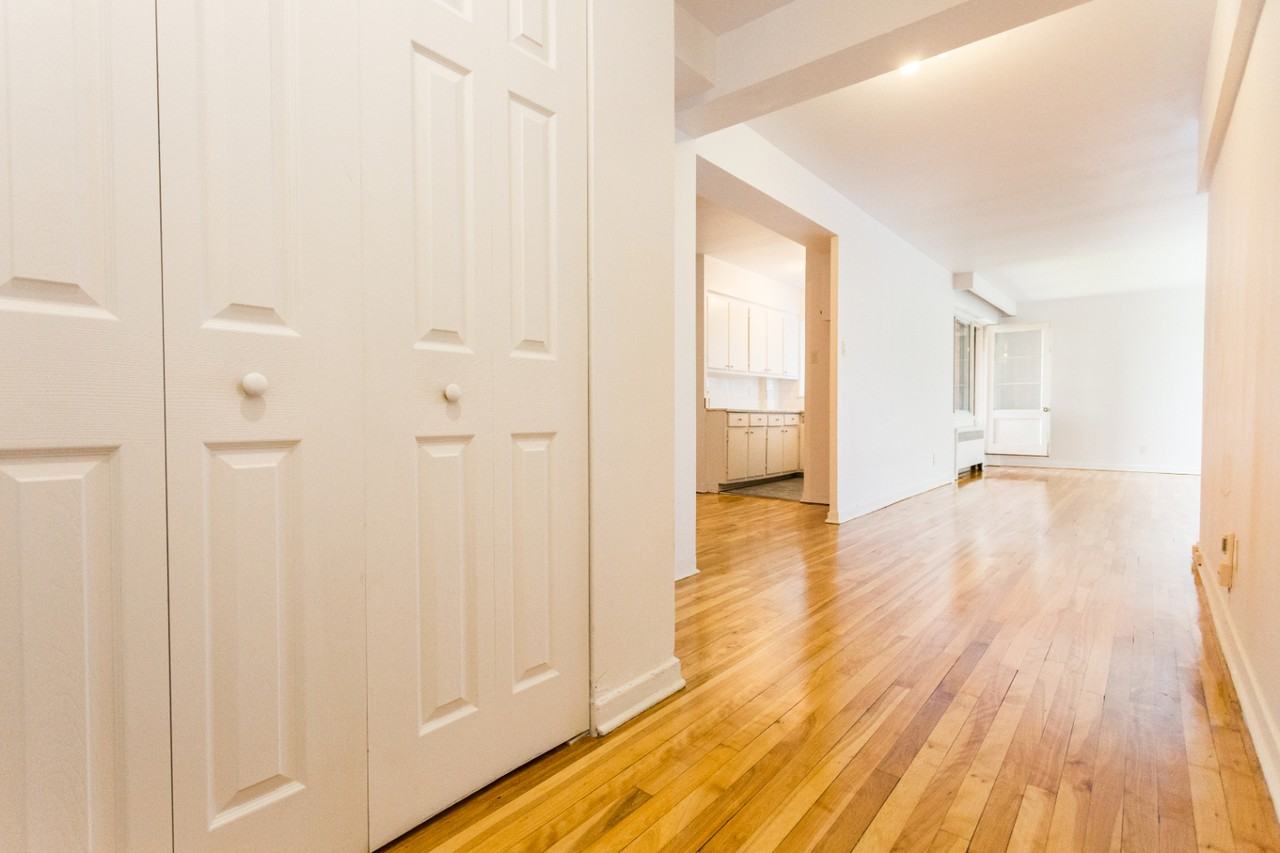 6920 Av Fielding — photo 1