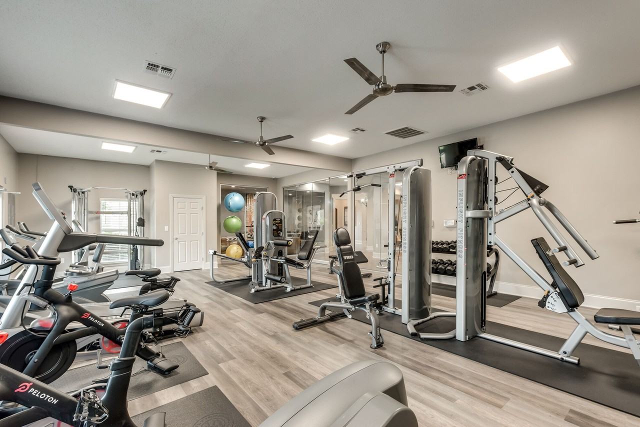 Grand Palms - Photo 5 of 31