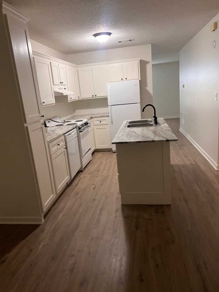 Magnolia Heights - Photo 5 of 10