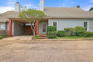 featured image of 405 River Pl