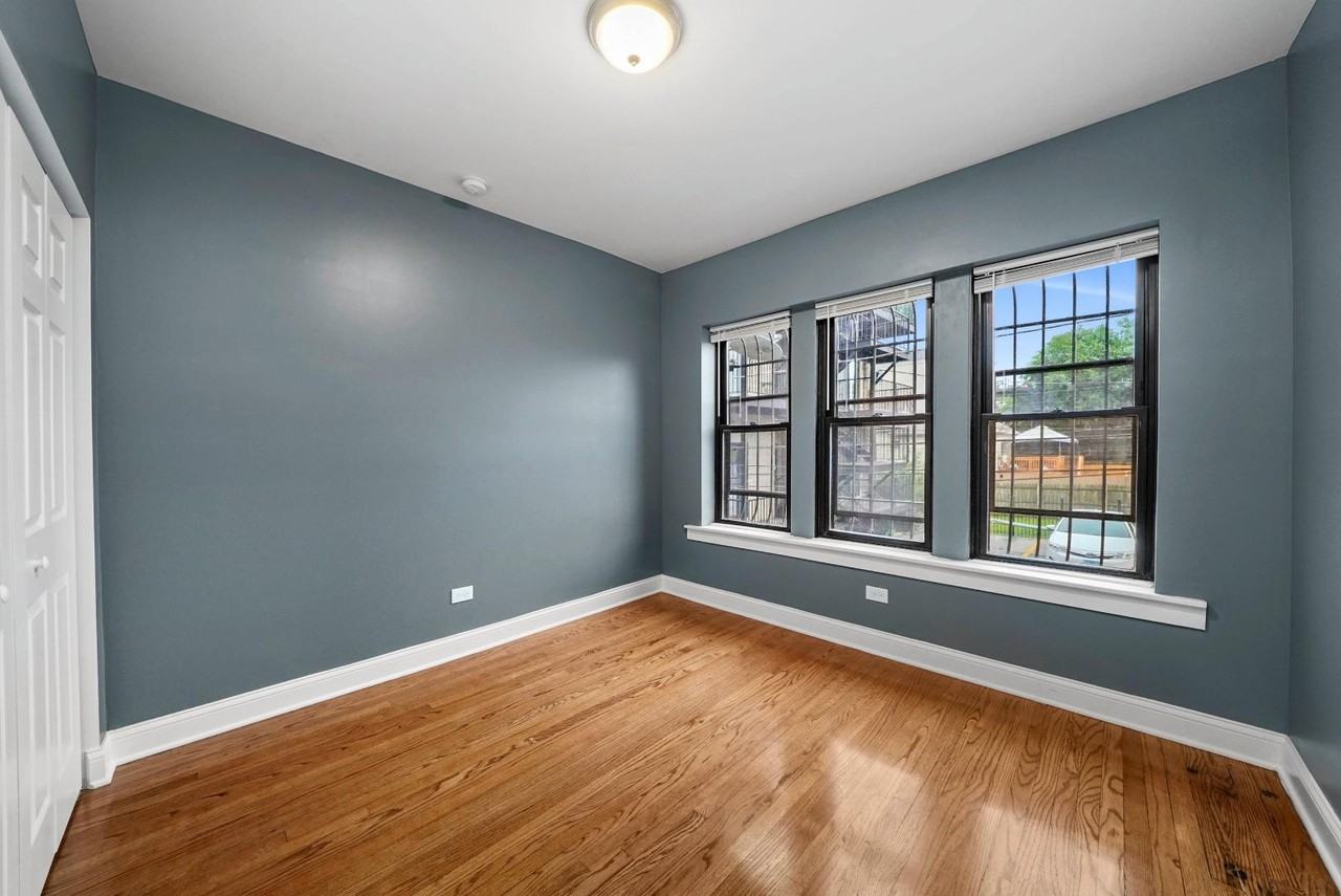 1619-21 E 70th St Chicago IL 60649 - Photo 6 of 10