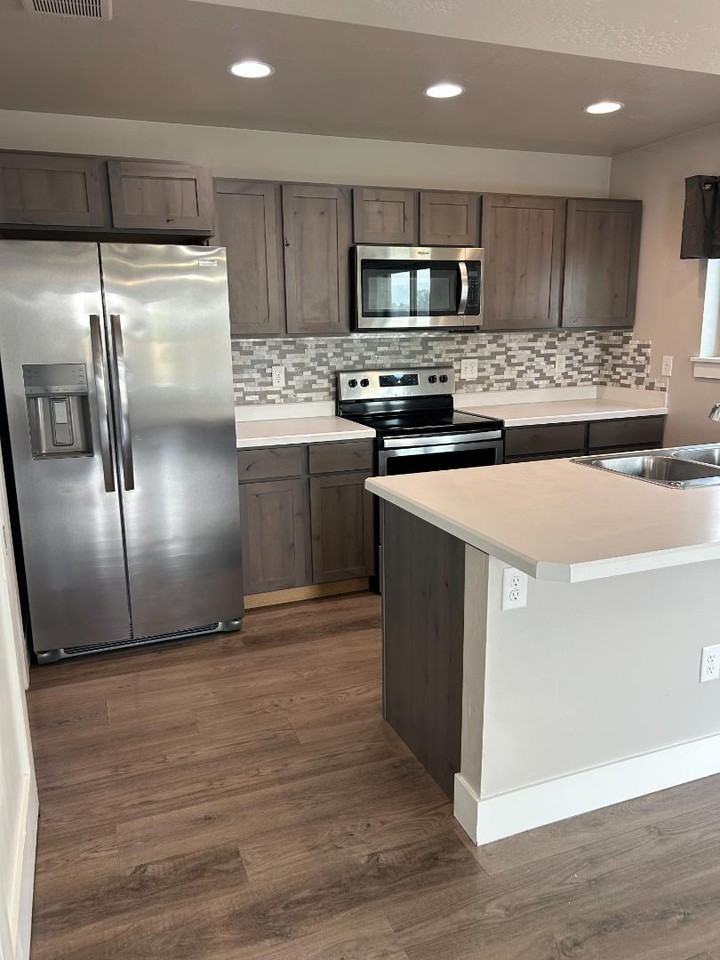 4894A Giada Dr - Photo 3 of 11