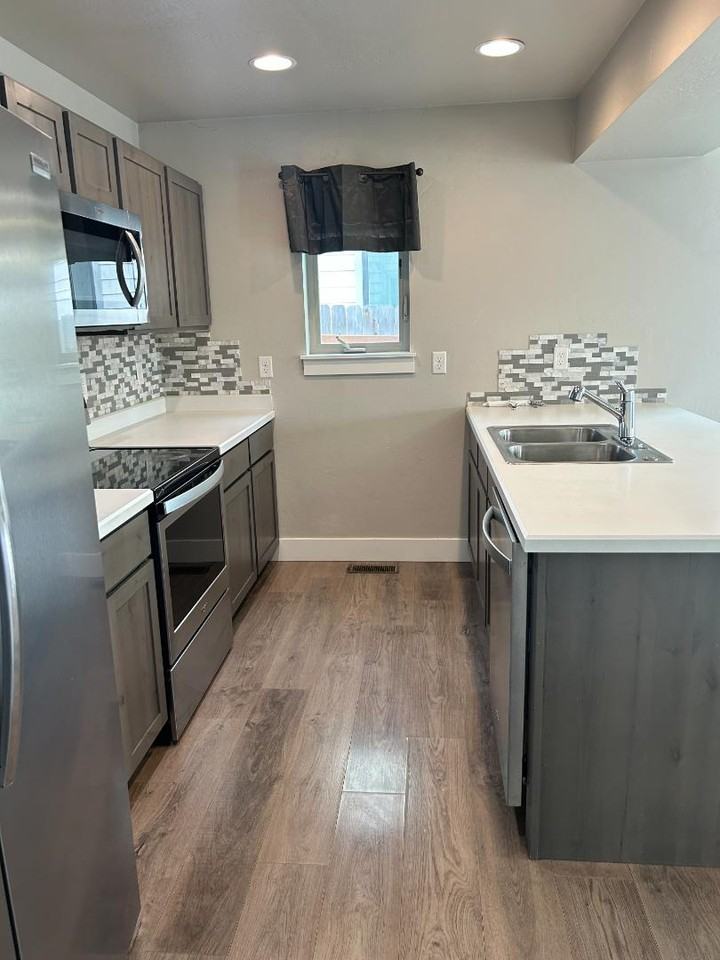 4894A Giada Dr - Photo 5 of 11