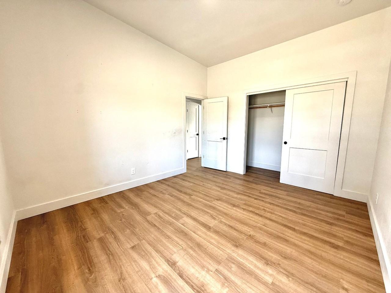 1201 Giuntoli Ln - Photo 7 of 11