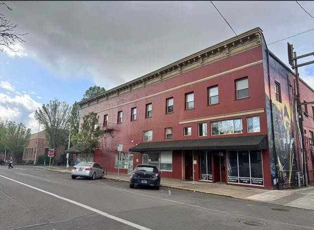 The Radcliffe - Photo 2 of 12