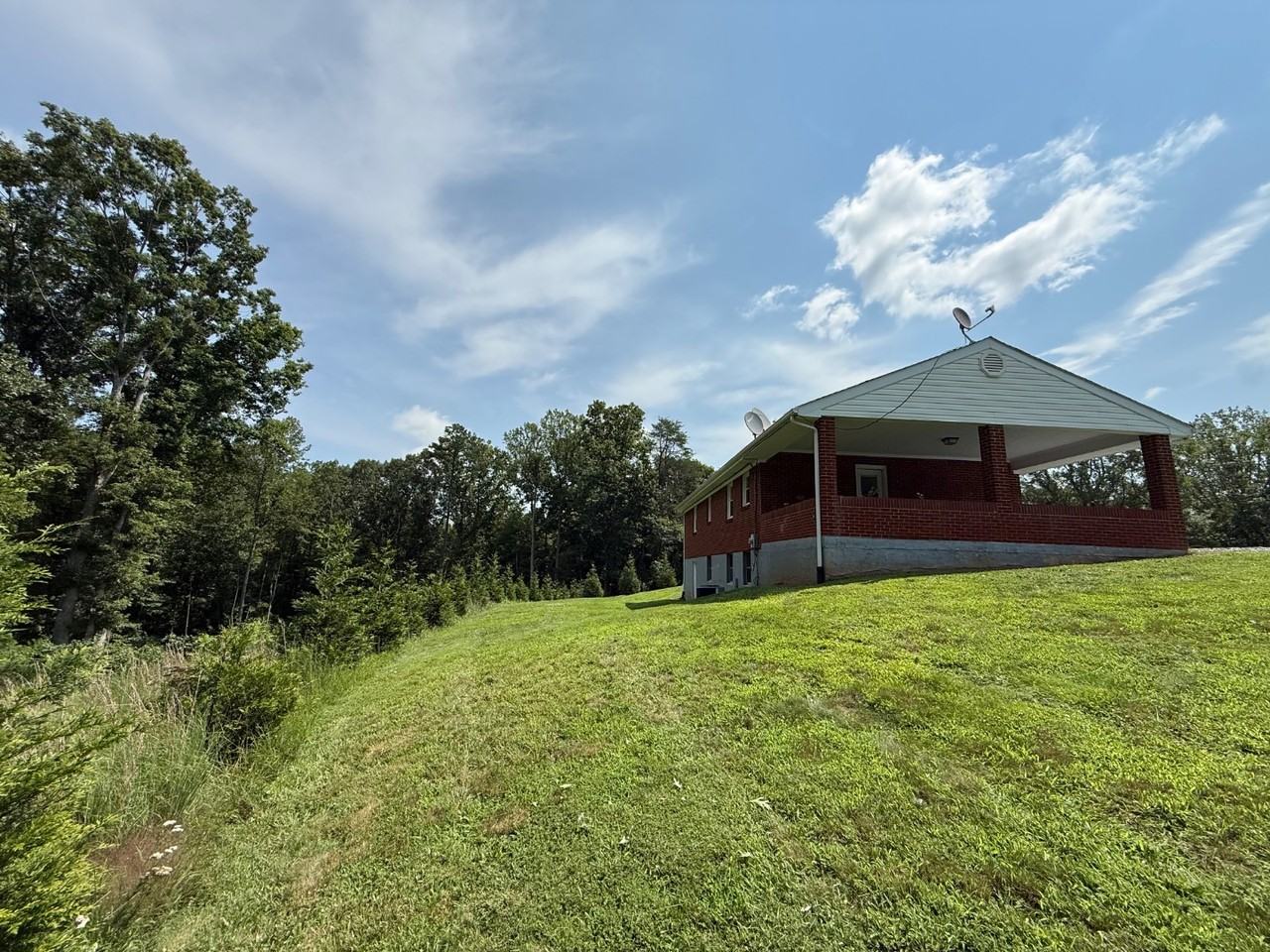 369 Pleasant Hill Rd - Photo 5 of 11