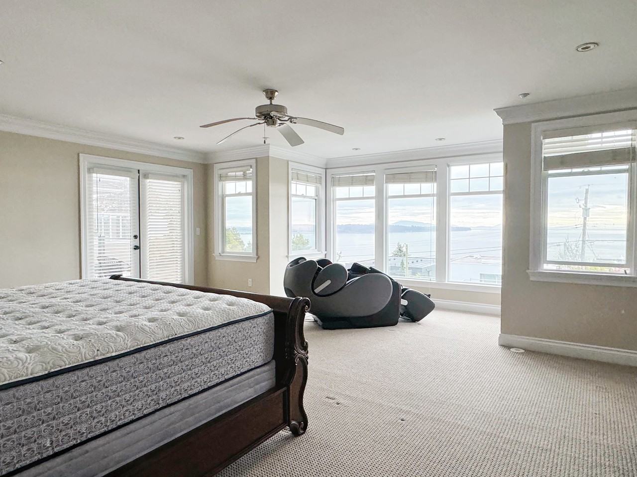 15445 Royal Avenue #Up - Photo 4 of 13