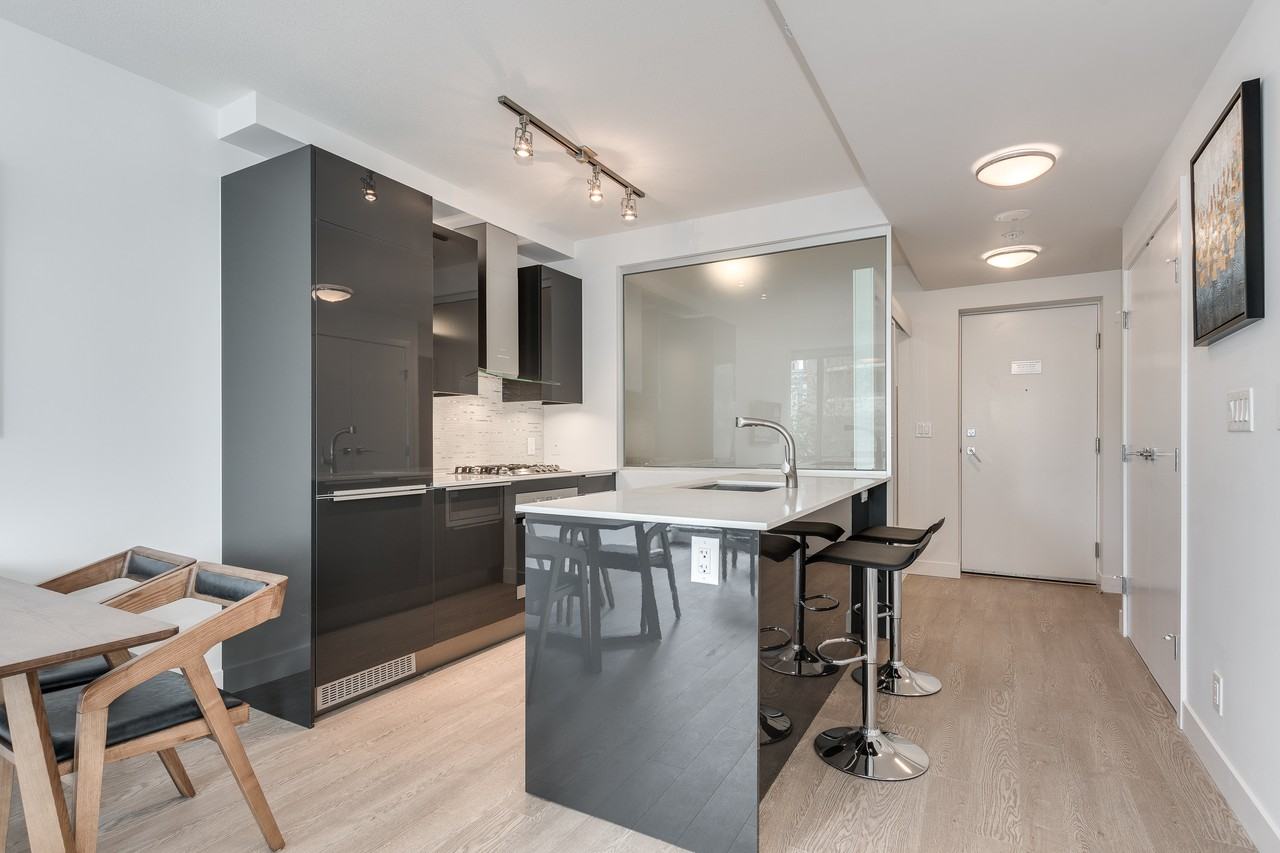 1283 Howe Street #408 - Photo 6 of 19