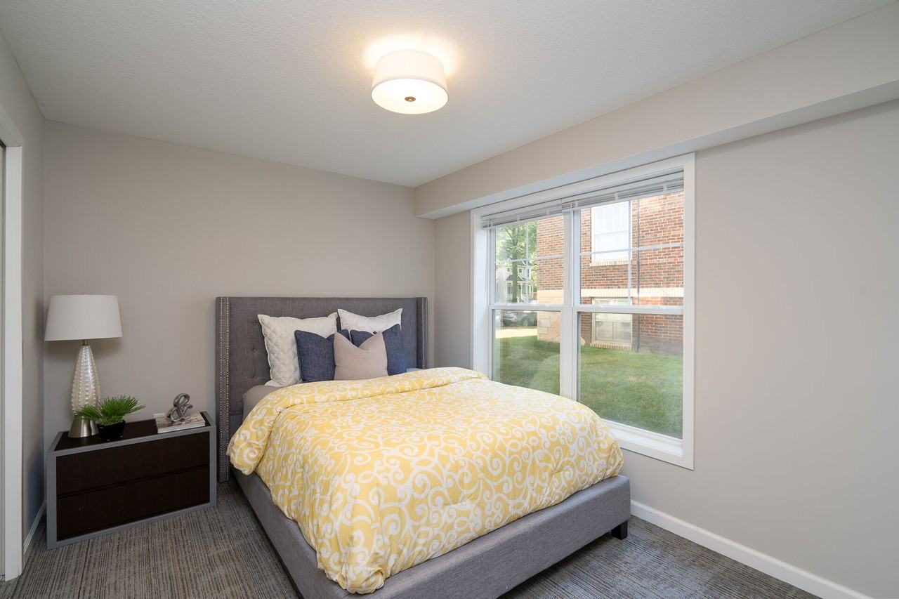 2044 Grand Avenue - Photo 4 of 15