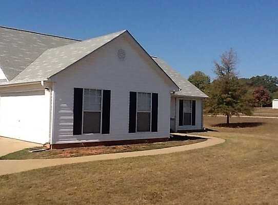 2266 Stroud Rd - Photo 2 of 21