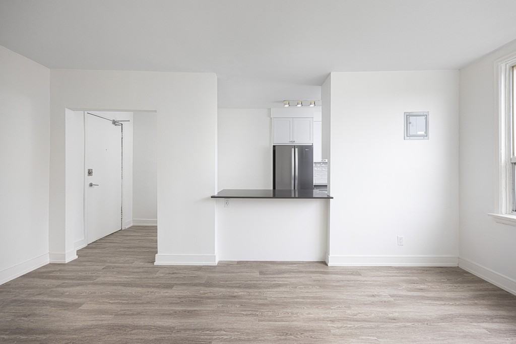 26 Albert Avenue - Photo 3 of 9
