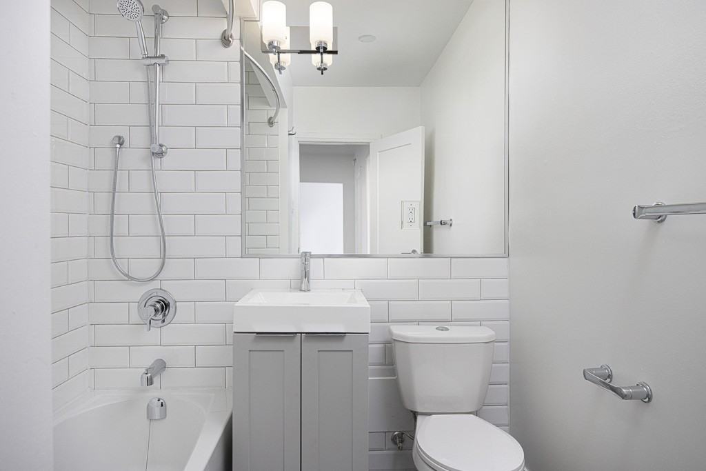26 Albert Avenue - Photo 5 of 9
