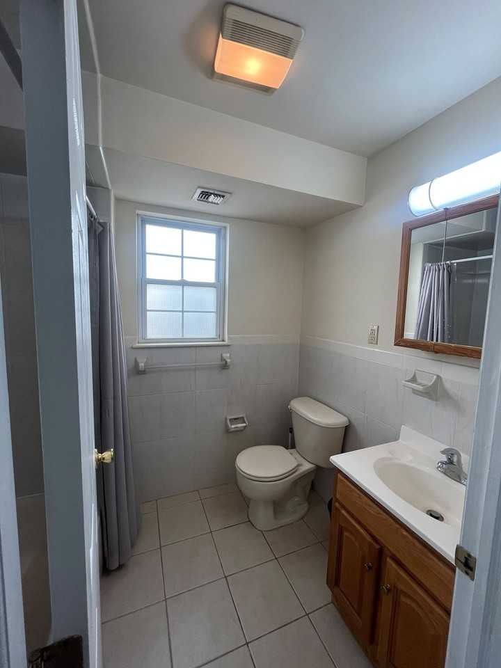 117 Hudson StreetSecond Floor, 2 - 3 Master - Photo 4 of 10