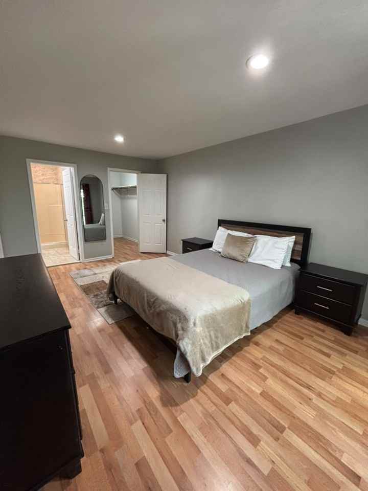 44 S Orange Ave - Photo 3 of 20