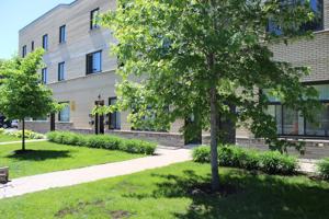 featured image of 10118 Boul Saint-Michel