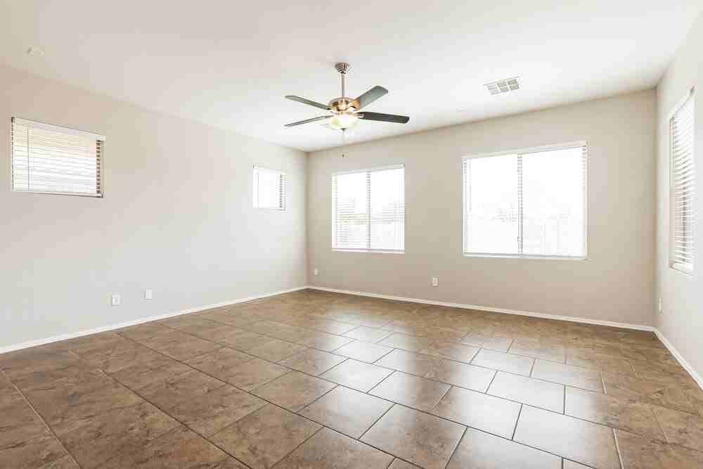 38514 N Navarro Dr - Photo 3 of 16