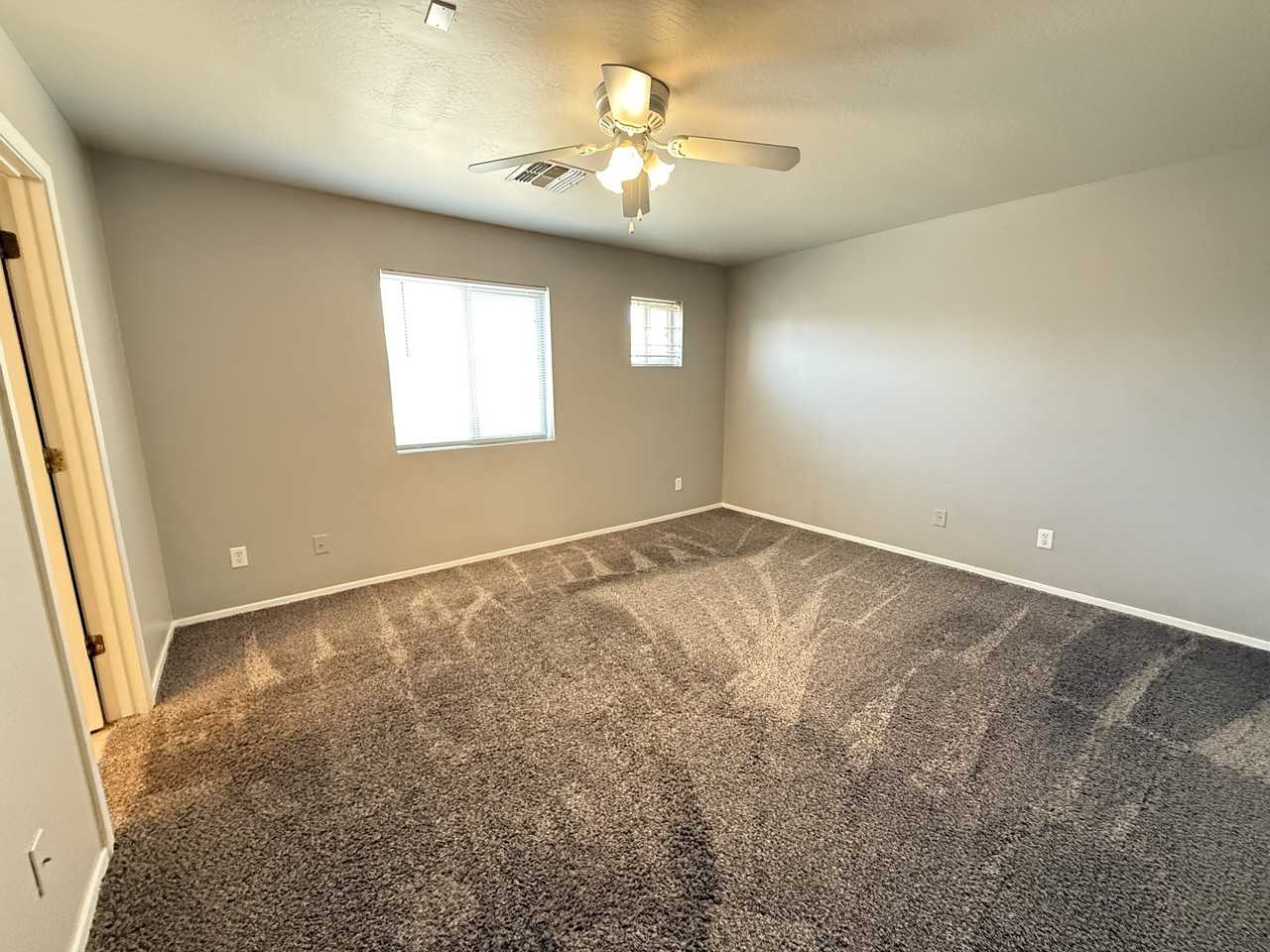 16015 N 30th St #1 - Photo 6 of 18