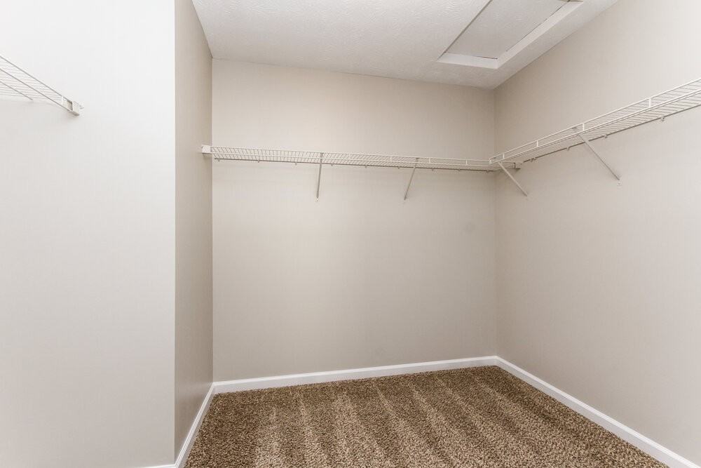 1051 Pine Ridge Way - Photo 7 of 16
