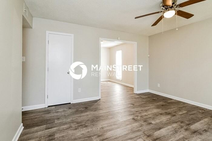 3982 Twin Lakes Dr - Photo 5 of 16