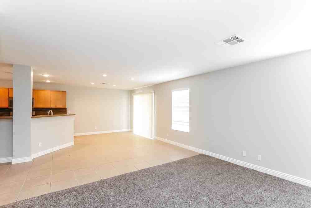 733 Red Bark Ln - Photo 2 of 15