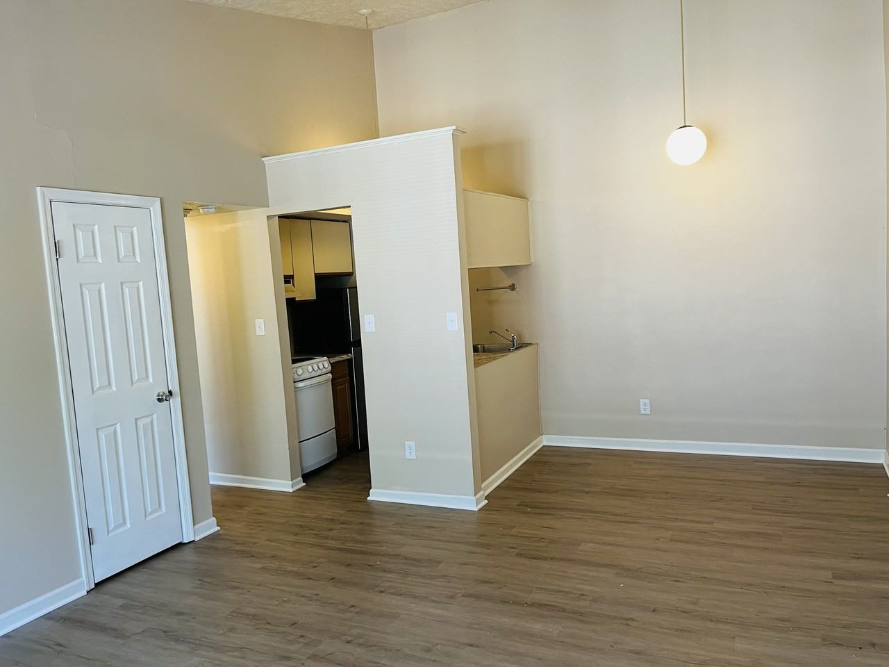 36 Pacific Dr #1 - Photo 5 of 16
