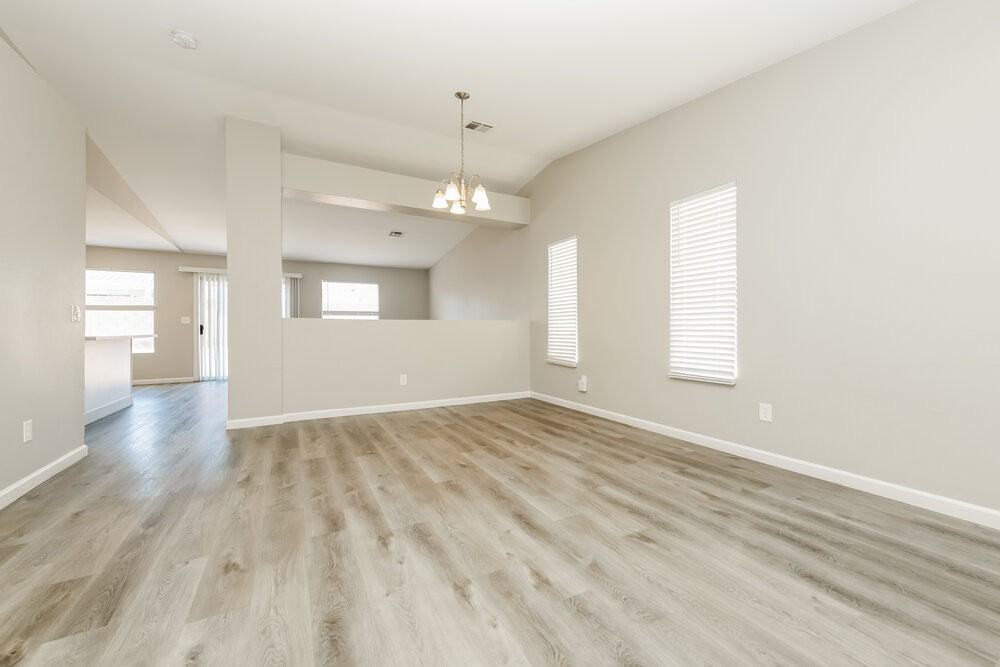 3117 Honeysuckle Ave - Photo 3 of 16