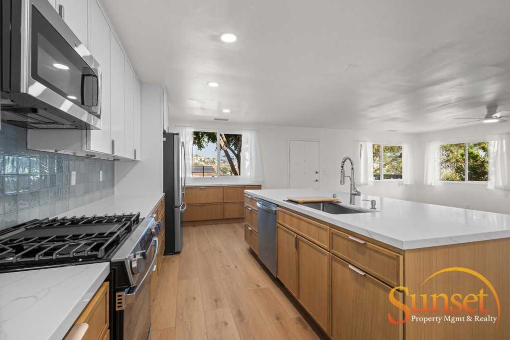 8848 Harness St #1 - Photo 4 of 38