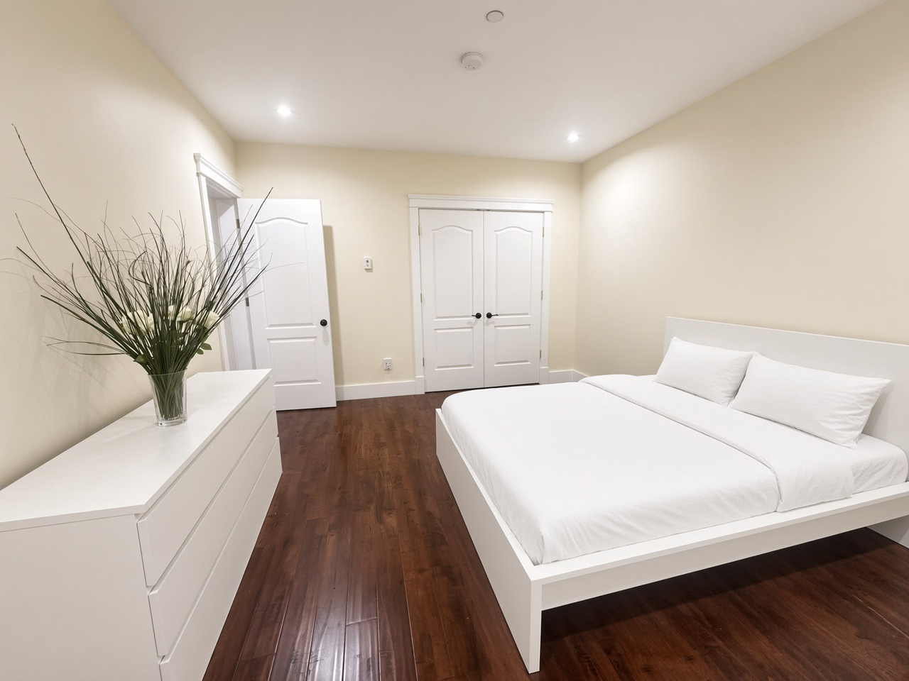 1775 Mathers Ave - Photo 7 of 13